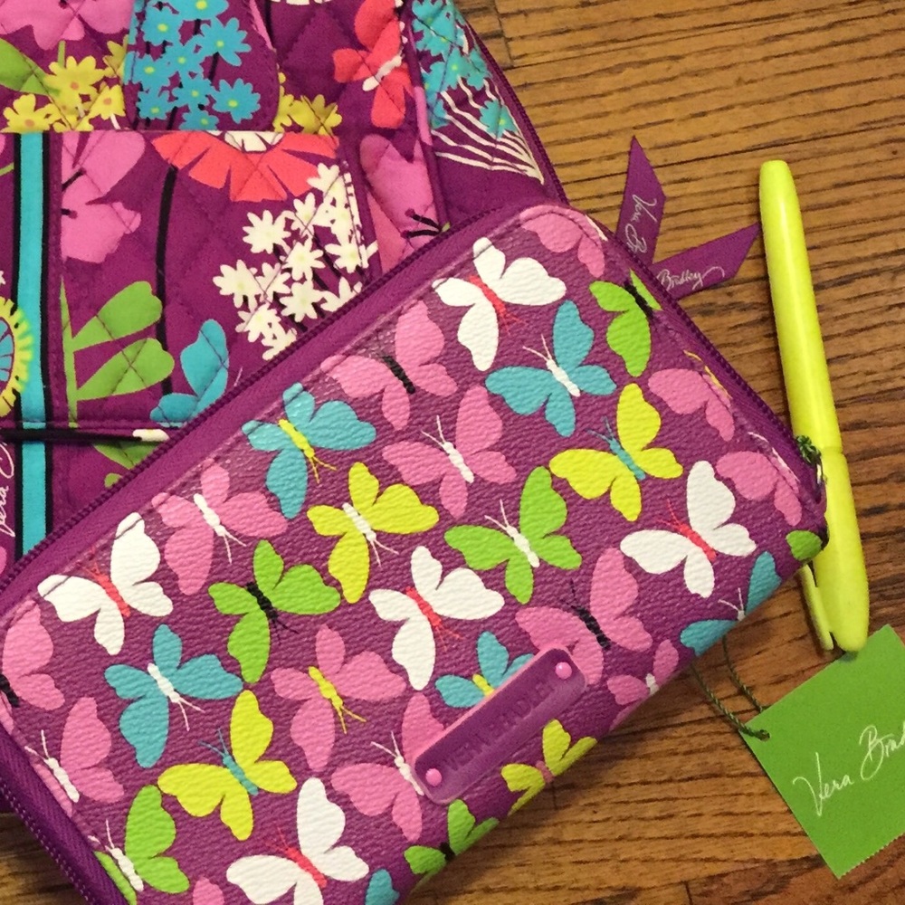 NWT Vera Bradley wallet flutterby
